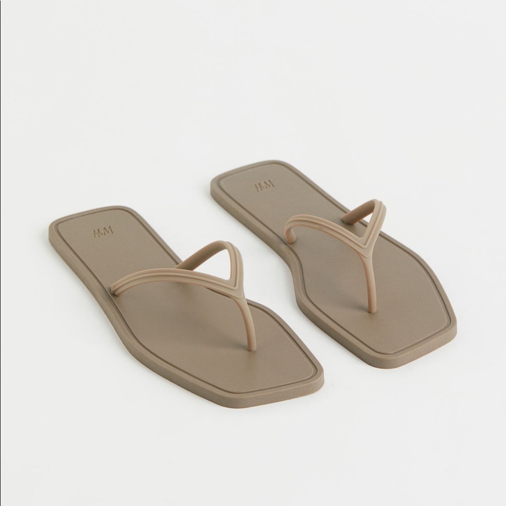 H&M flip flops